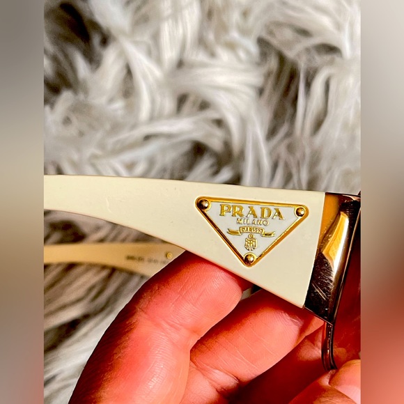 Original PRADA Sunglasses - Picture 2 of 3